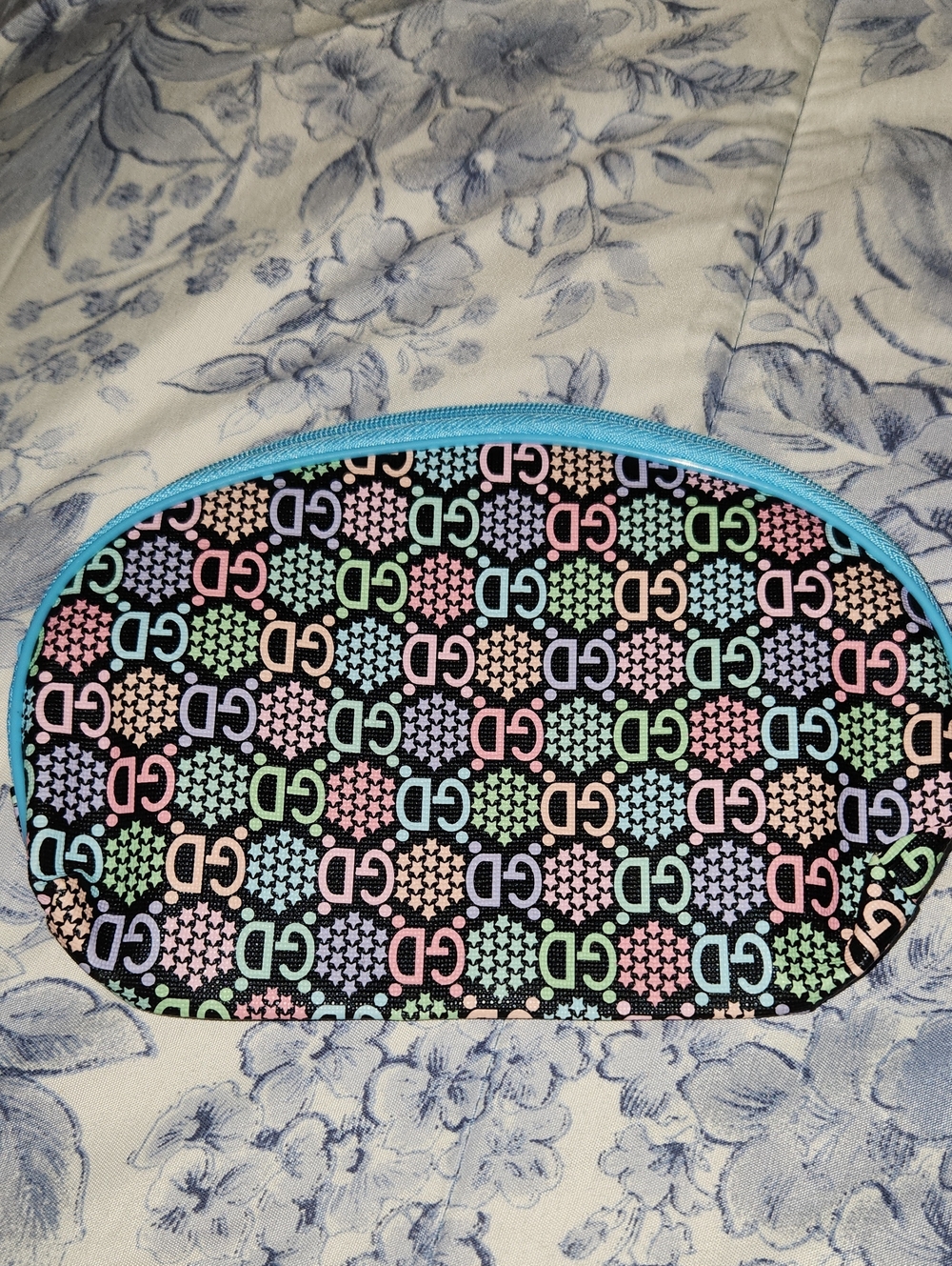 NWT Beehive print cosmetic pouch